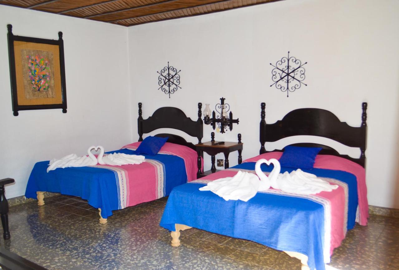 Hotel Villa De Flores Uruapan  Exteriér fotografie