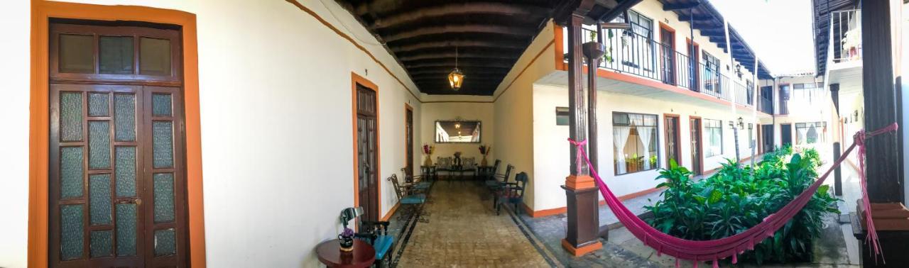 Hotel Villa De Flores Uruapan  Exteriér fotografie